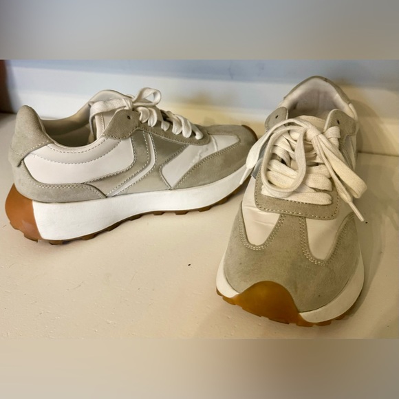 Steve Madden sneakers - really cute but too small for me; only worn once - Picture 4 of 4